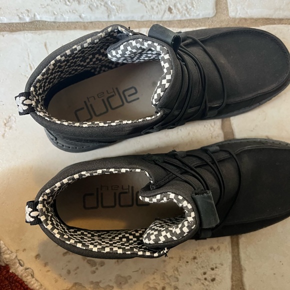 Women Hey Dude Boots - Picture 2 of 3